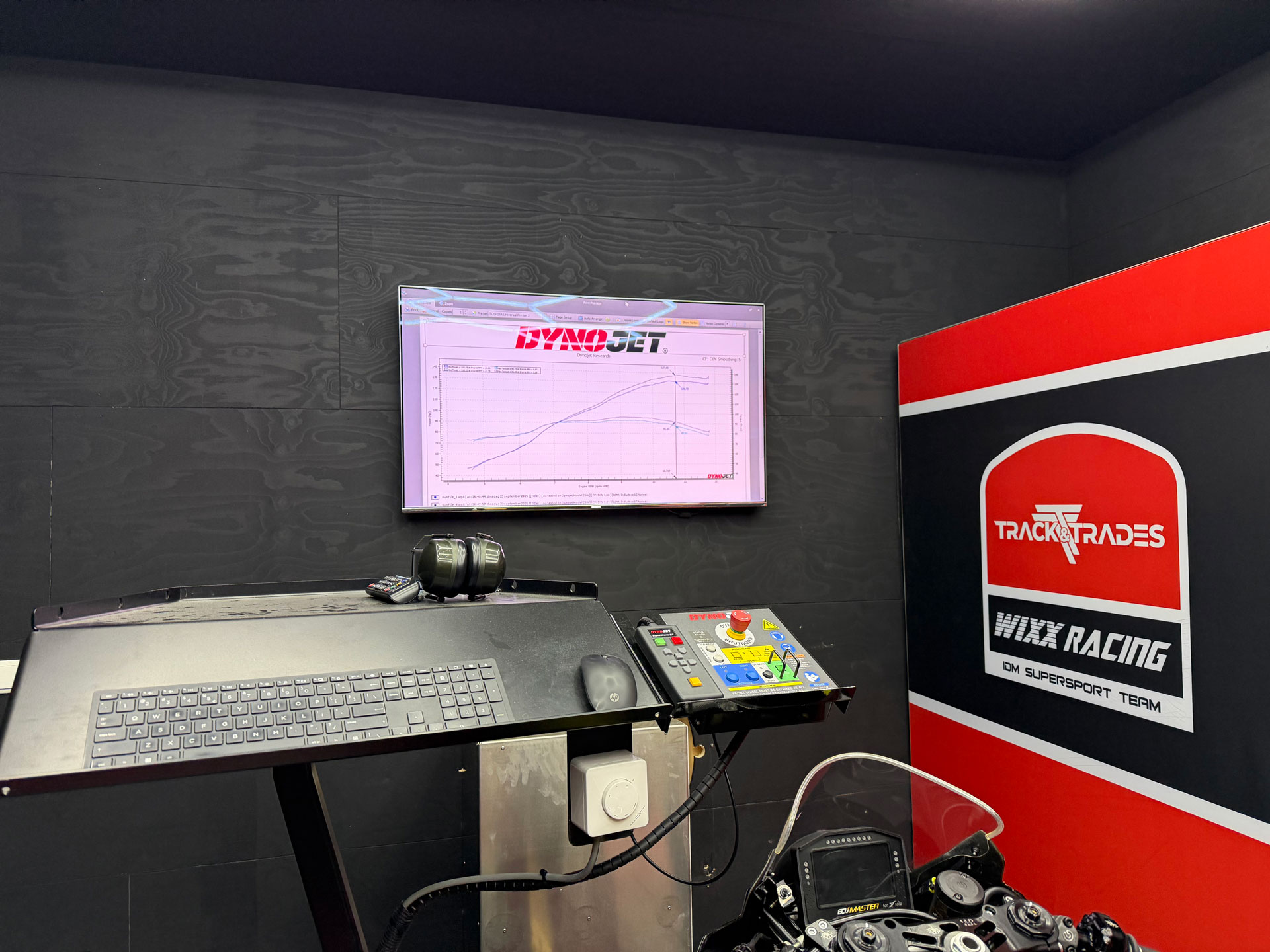 track&trades_product_dyno-booking Dyno Booking - Image 1